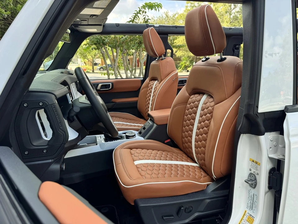 2025 Ford Bronco 6th Gen - Image 19 of 21