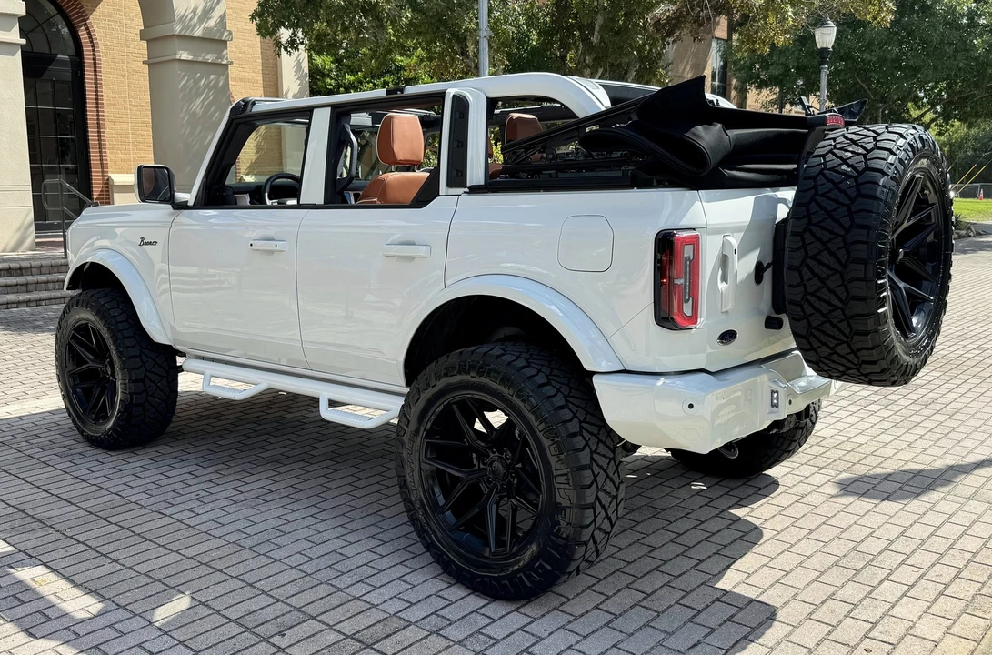 2025 Ford Bronco 6th Gen - Image 6 of 21