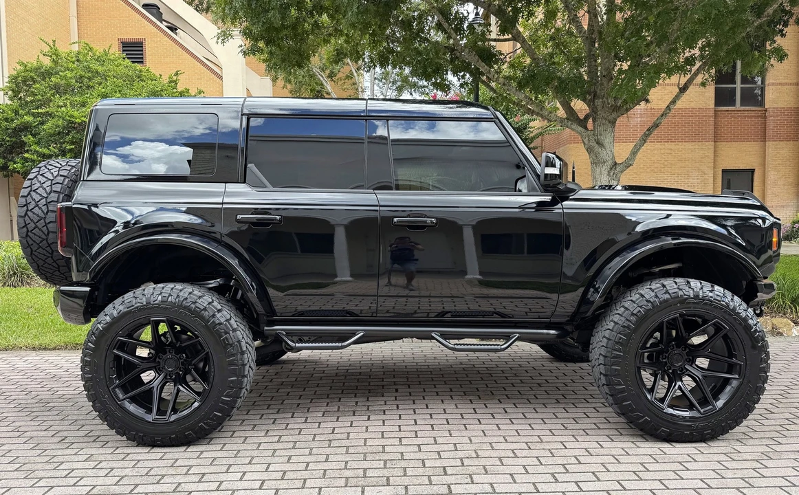 2025 Ford Bronco 6th Gen - Image 5 of 21