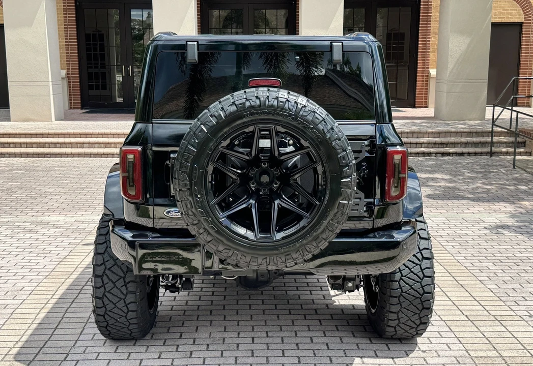 2025 Ford Bronco 6th Gen - Image 11 of 21