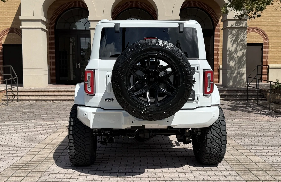 2025 Ford Bronco 6th Gen - Image 9 of 21