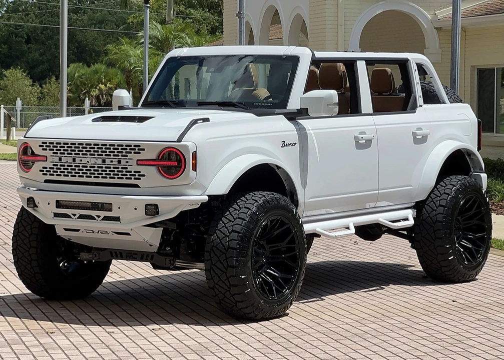 2025 Ford Bronco 6th Gen - Image 6 of 21