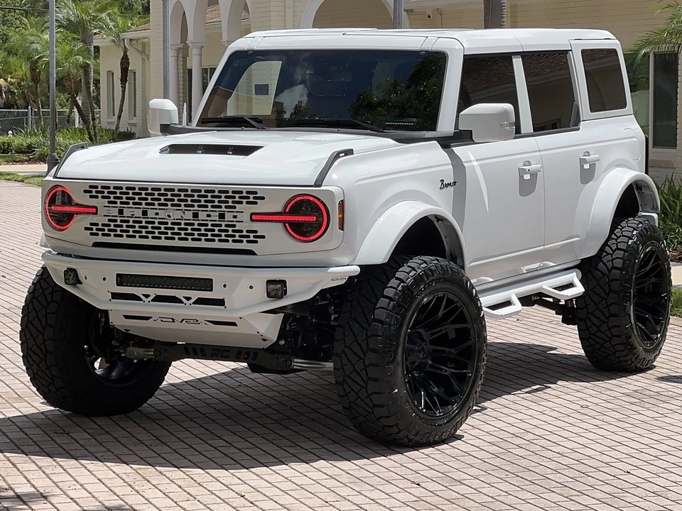 2025 Ford Bronco 6th Gen - Image 12 of 21