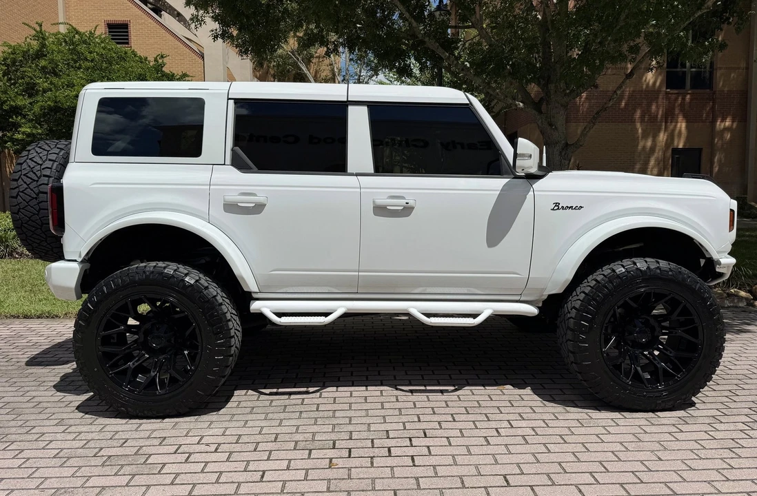2025 Ford Bronco 6th Gen - Image 3 of 21