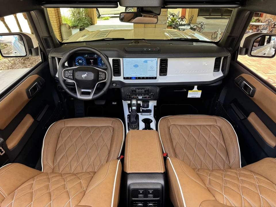 2025 Ford Bronco 6th Gen - Image 11 of 21