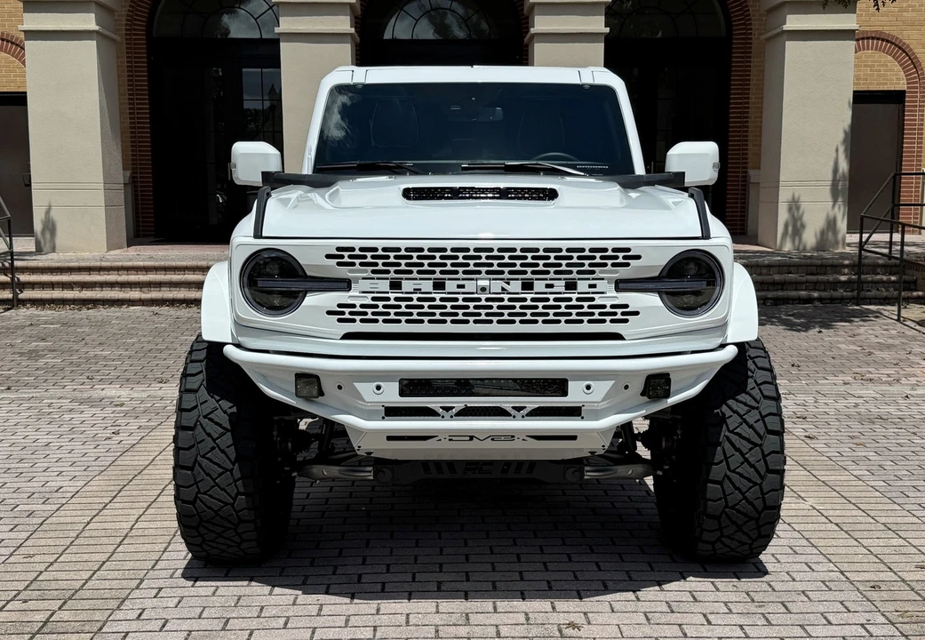 2025 Ford Bronco 6th Gen - Image 10 of 21