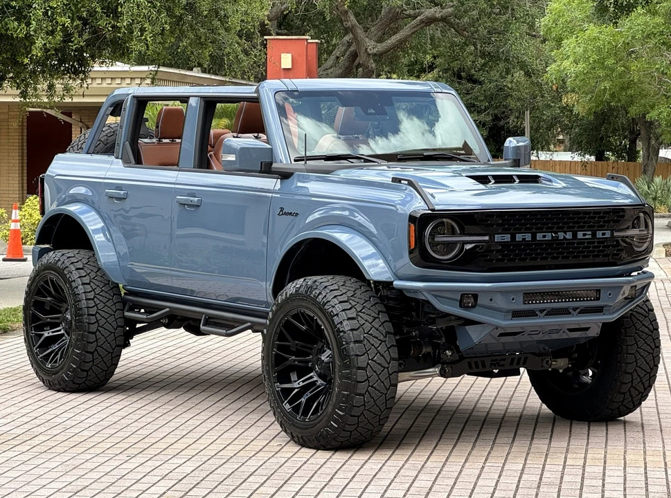 2025 Ford Bronco 6th Gen - Image 6 of 21