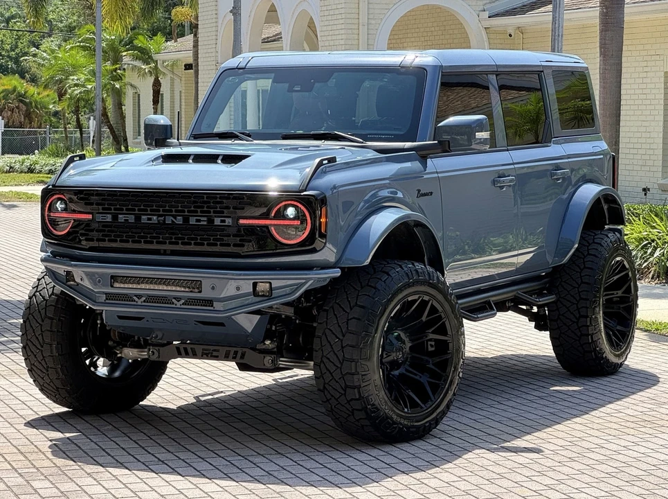 2025 Ford Bronco 6th Gen - Image 13 of 21
