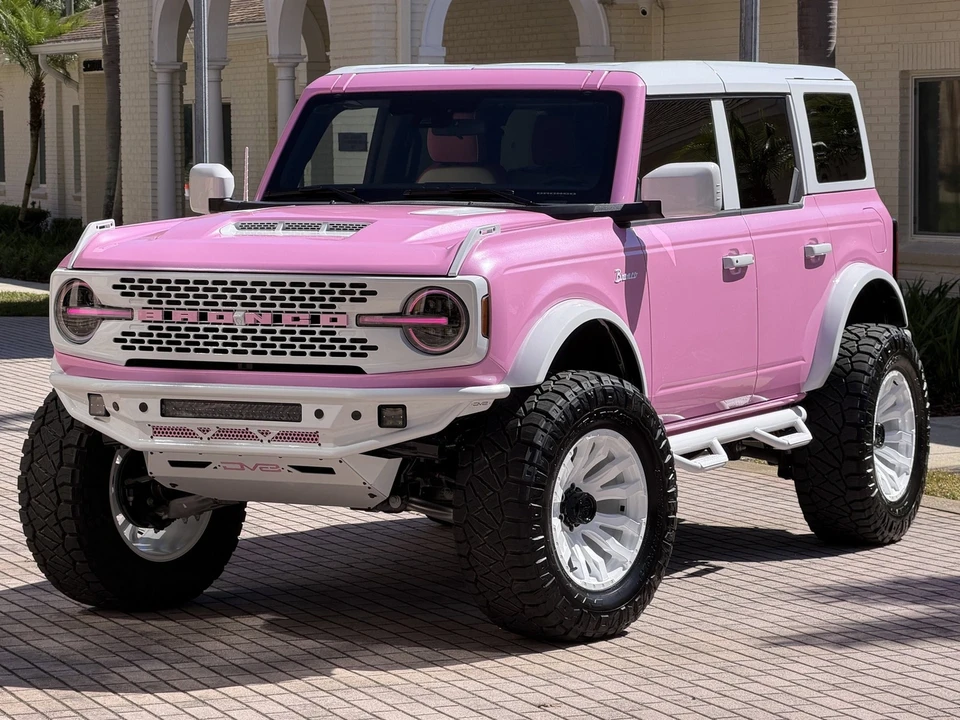 2025 Ford Bronco 6th Gen - Image 3 of 21