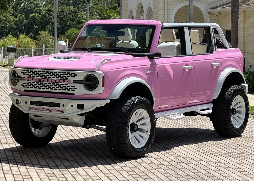 2025 Ford Bronco 6th Gen - Image 9 of 21