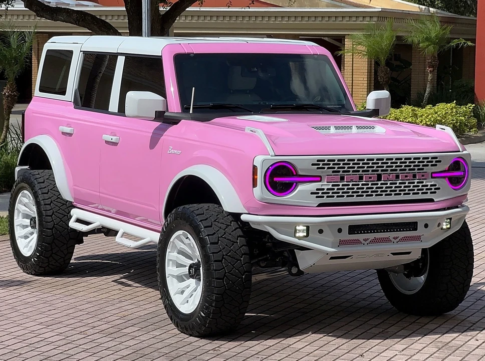 2025 Ford Bronco 6th Gen - Image 16 of 21
