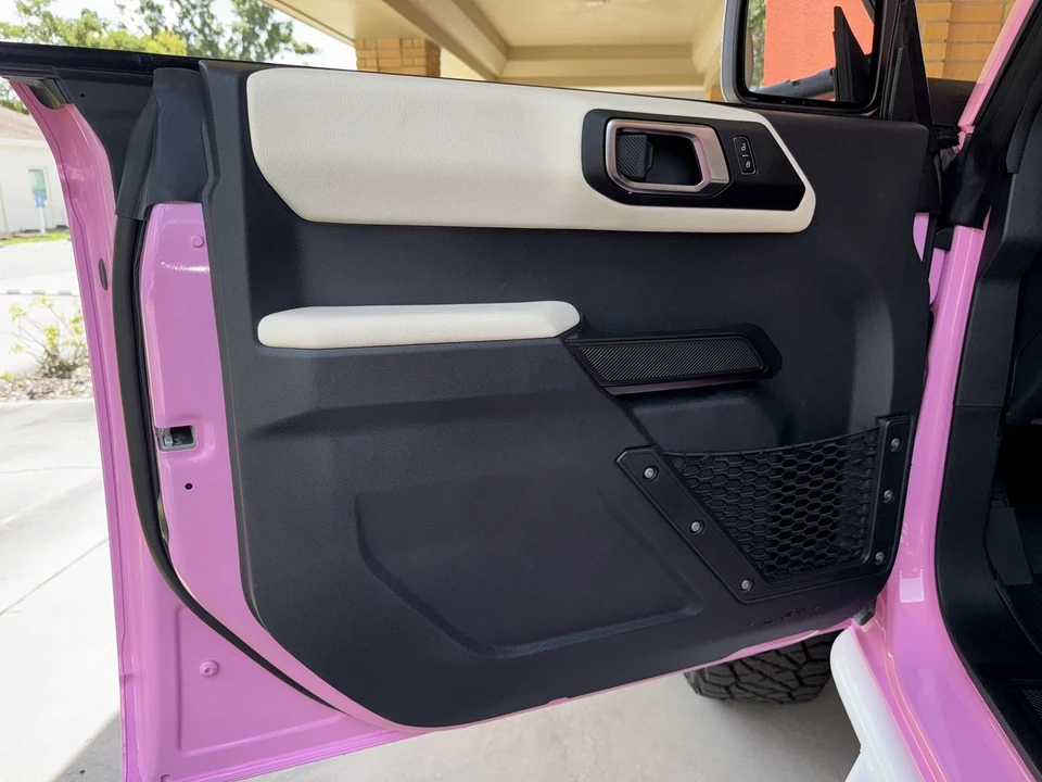 2025 Ford Bronco 6th Gen - Image 19 of 21