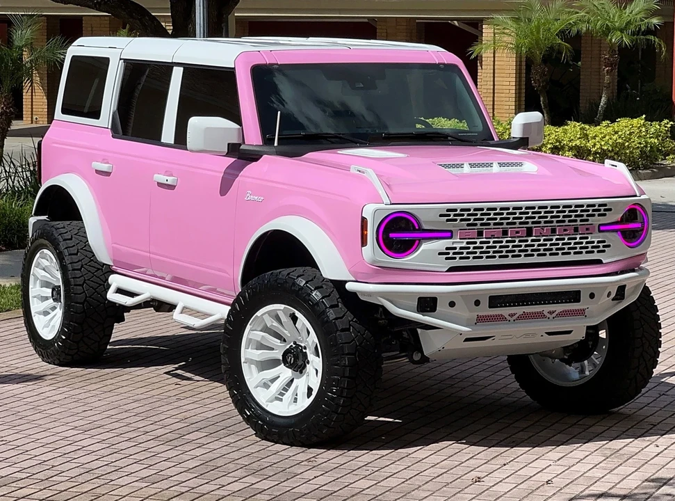 2025 Ford Bronco 6th Gen - Image 2 of 21