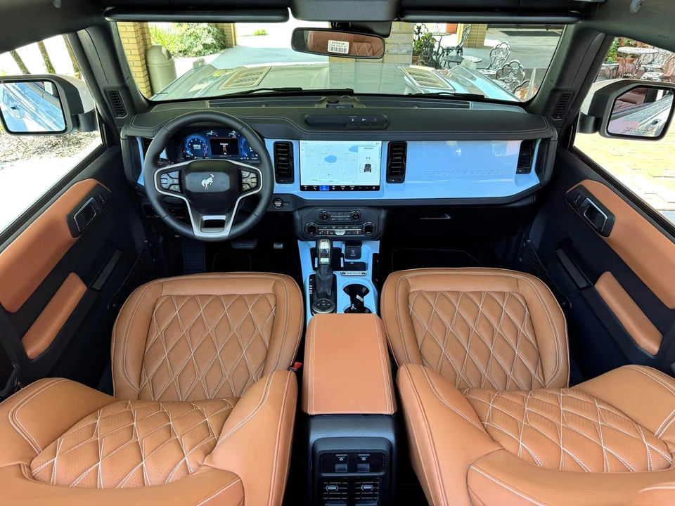 2025 Ford Bronco 6th Gen - Image 4 of 21