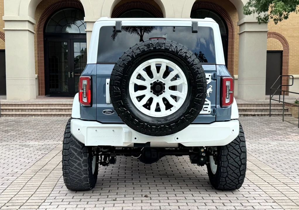 2025 Ford Bronco 6th Gen - Image 15 of 21