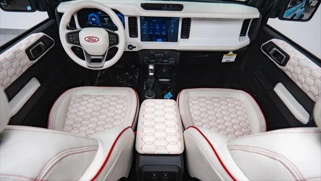 2025 Ford Bronco 6th Gen - Image 2 of 21