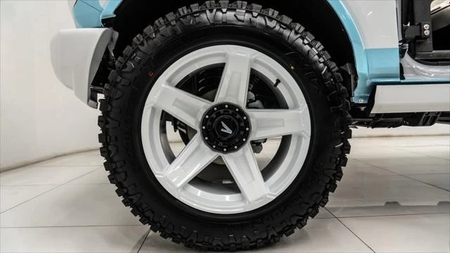 2025 Ford Bronco 6th Gen - Image 14 of 21
