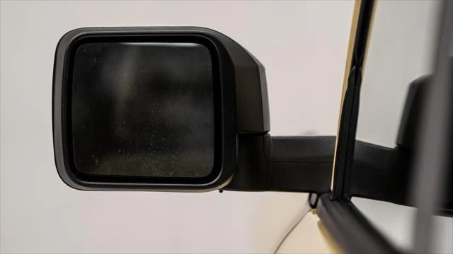 2025 Ford Bronco 6th Gen - Image 16 of 21