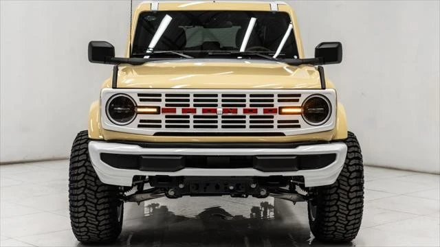 2025 Ford Bronco 6th Gen - Image 18 of 21
