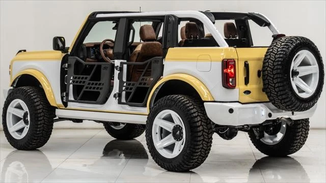 2025 Ford Bronco 6th Gen - Image 16 of 21