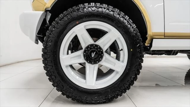 2025 Ford Bronco 6th Gen - Image 14 of 21