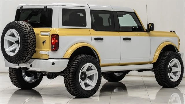 2025 Ford Bronco 6th Gen - Image 10 of 21