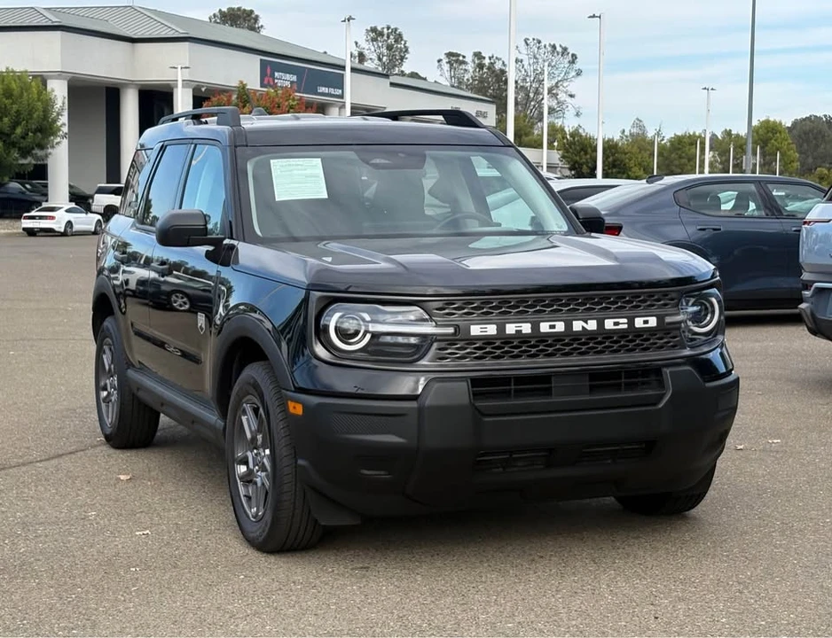 2025 Ford Bronco 6th Gen - Image 3 of 10