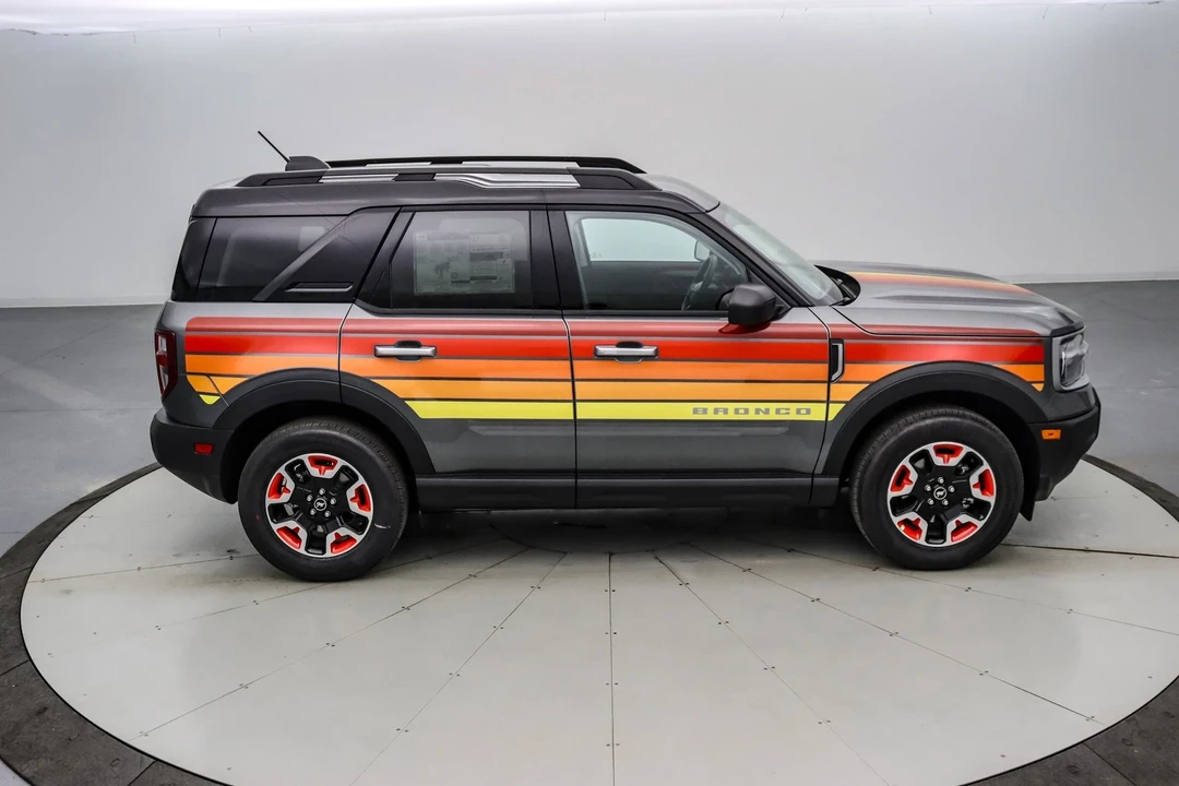 2025 Ford Bronco Sport - Image 4 of 21