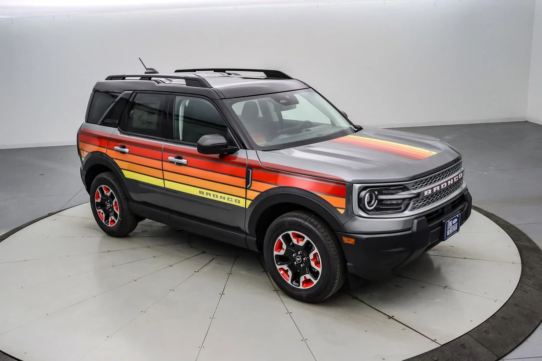 2025 Ford Bronco Sport - Image 2 of 21