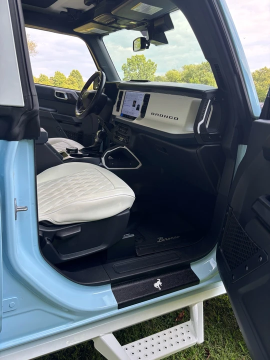 2025 Ford Bronco 6th Gen - Image 14 of 20