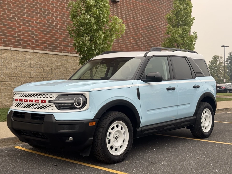 2025 Ford Bronco 6th Gen - Image 2 of 23