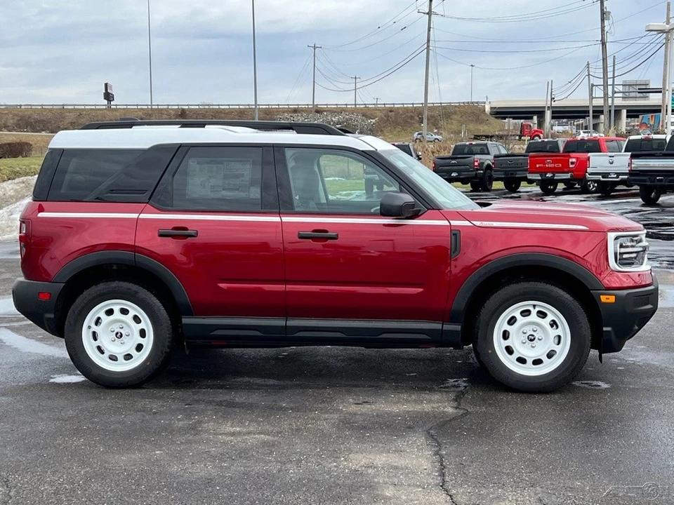 2025 Ford Bronco 6th Gen - Image 7 of 12