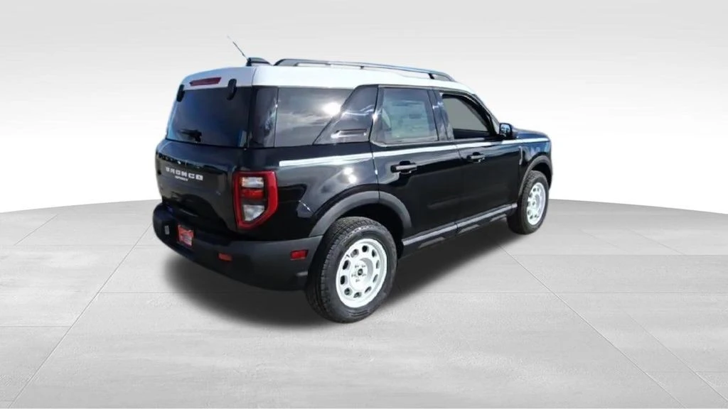 2025 Ford Bronco 6th Gen - Image 8 of 21