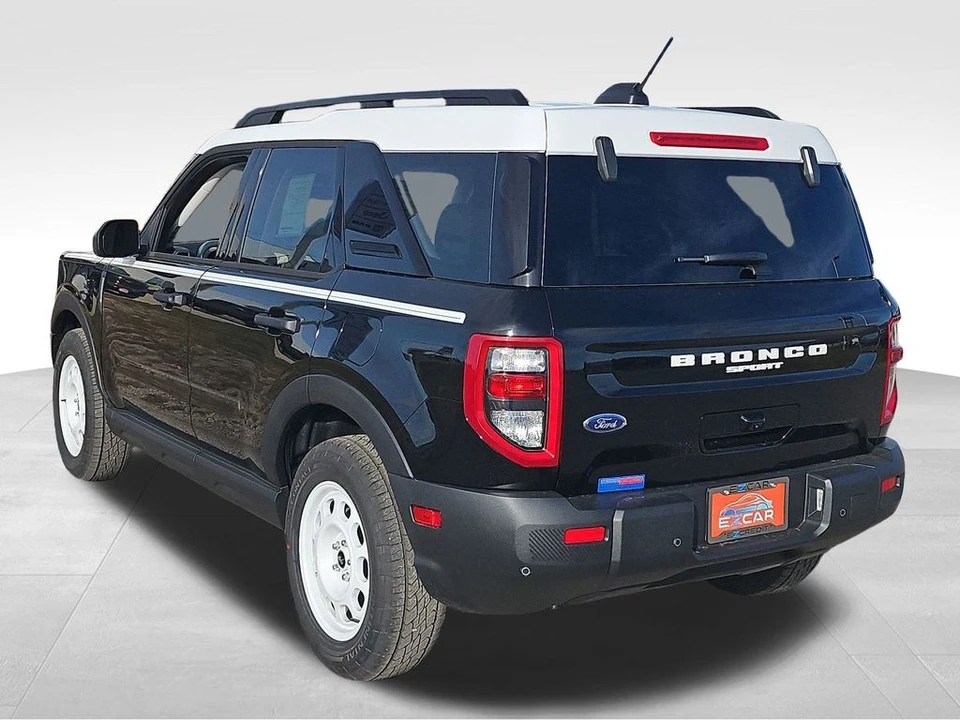 2025 Ford Bronco 6th Gen - Image 15 of 21