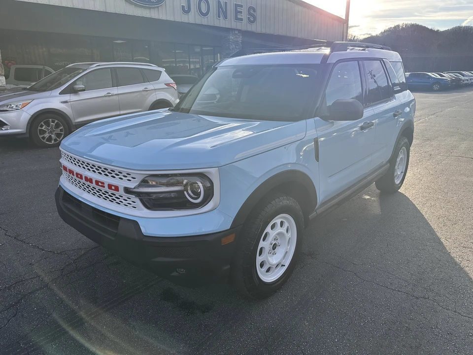 2025 Ford Bronco 6th Gen - Image 2 of 21