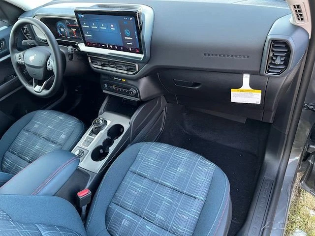 2025 Ford Bronco 6th Gen - Image 19 of 21