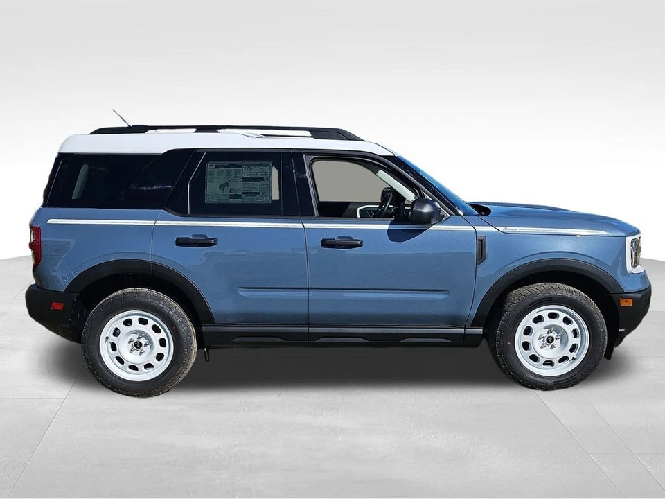 2025 Ford Bronco 6th Gen - Image 12 of 21