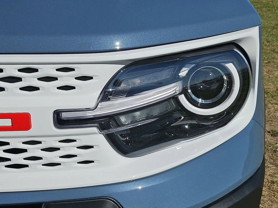 2025 Ford Bronco 6th Gen - Image 18 of 21