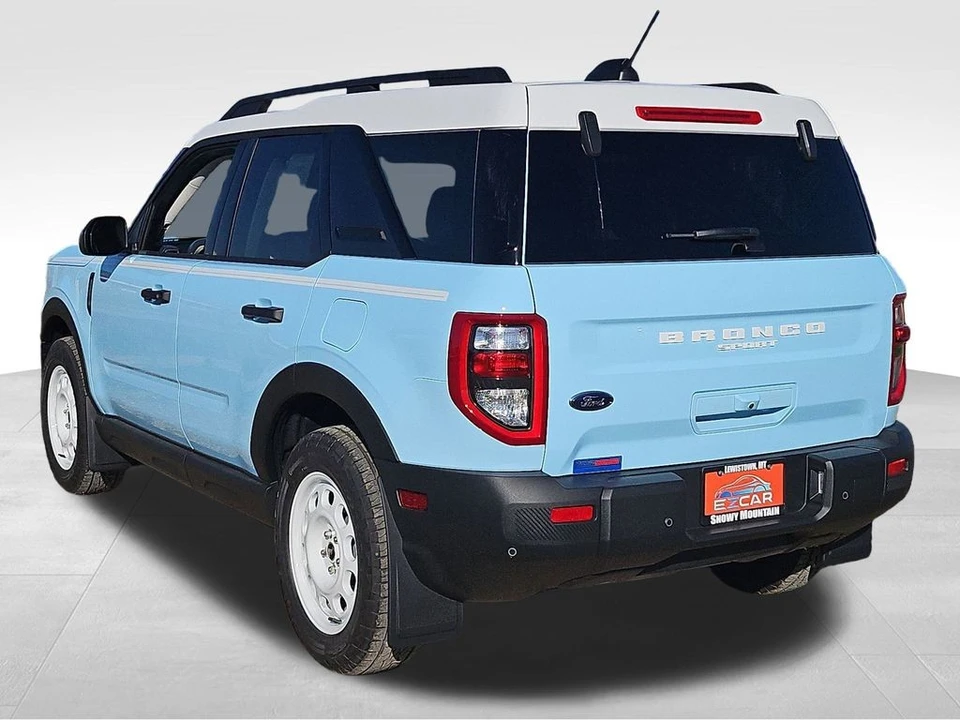 2025 Ford Bronco 6th Gen - Image 15 of 21