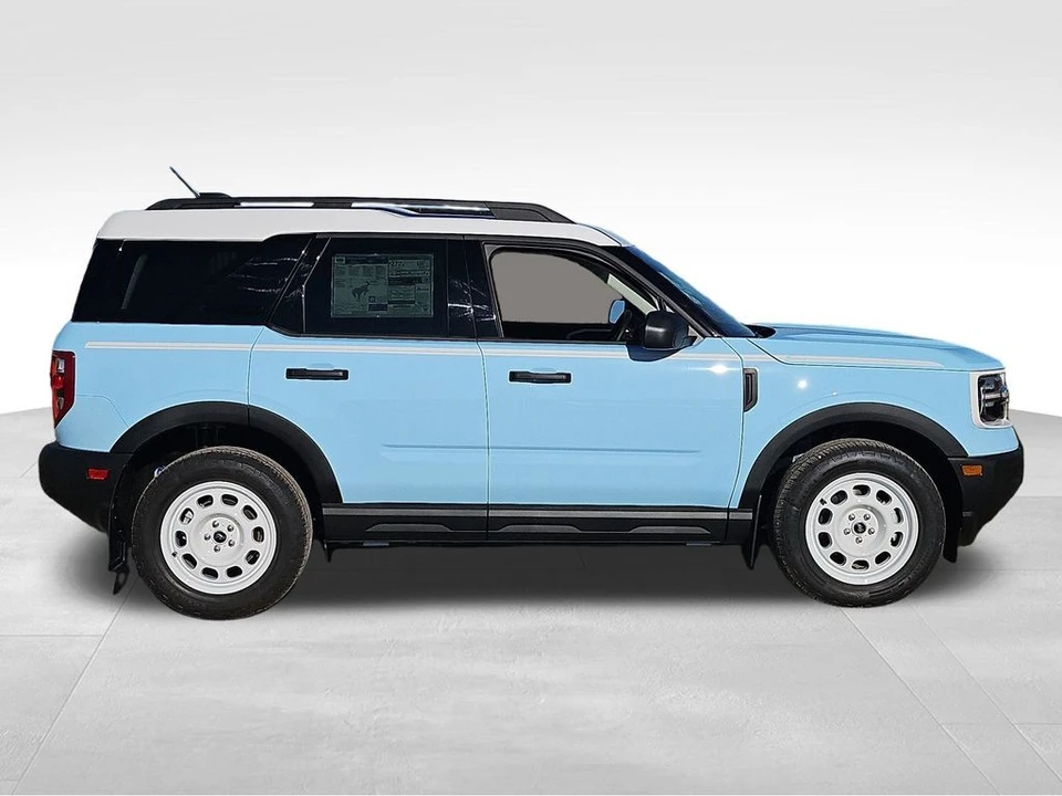 2025 Ford Bronco 6th Gen - Image 12 of 21
