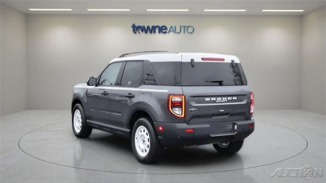 2025 Ford Bronco 6th Gen - Image 3 of 21
