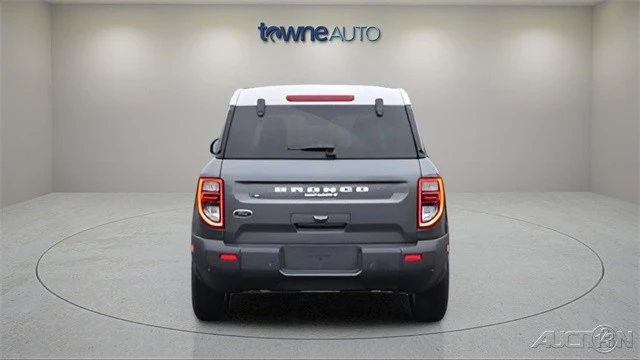 2025 Ford Bronco 6th Gen - Image 4 of 21