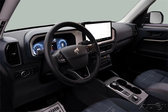 2025 Ford Bronco 6th Gen - Image 14 of 21