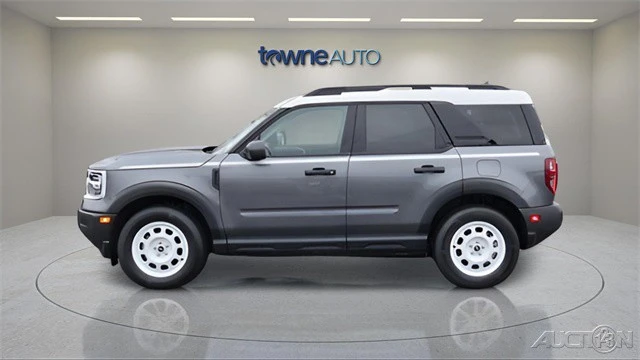 2025 Ford Bronco 6th Gen - Image 2 of 21