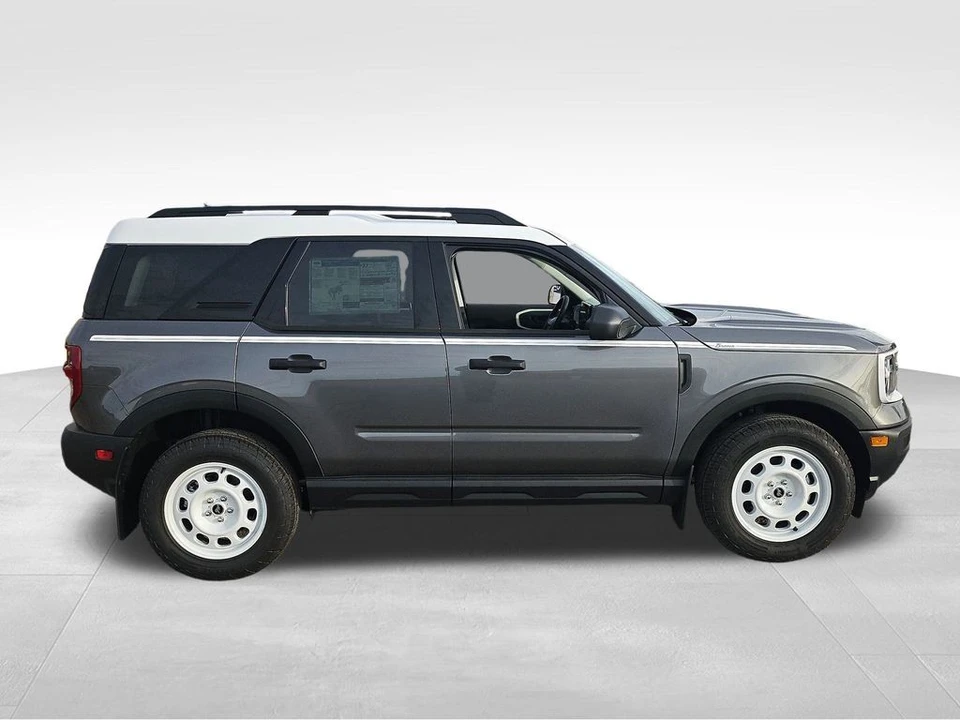 2025 Ford Bronco 6th Gen - Image 12 of 21