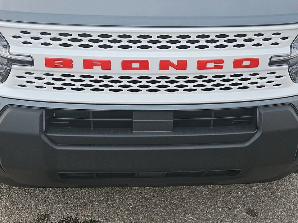 2025 Ford Bronco 6th Gen - Image 19 of 21