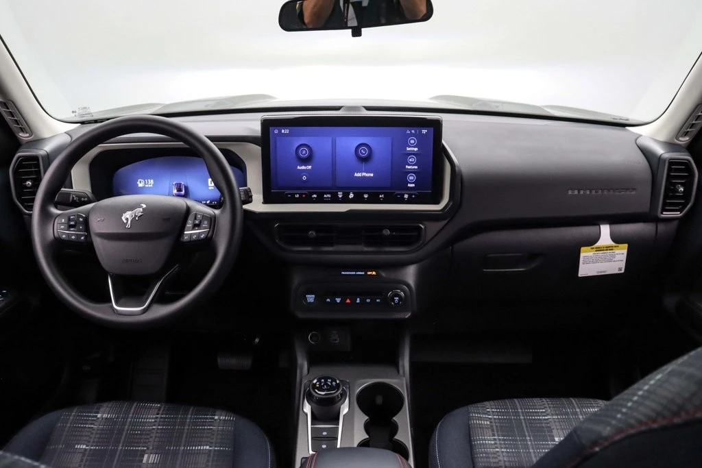 2025 Ford Bronco Sport - Image 16 of 21
