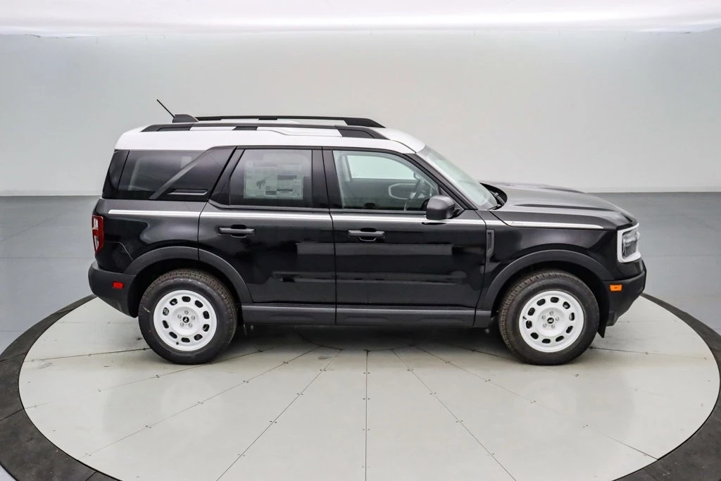 2025 Ford Bronco Sport - Image 4 of 21