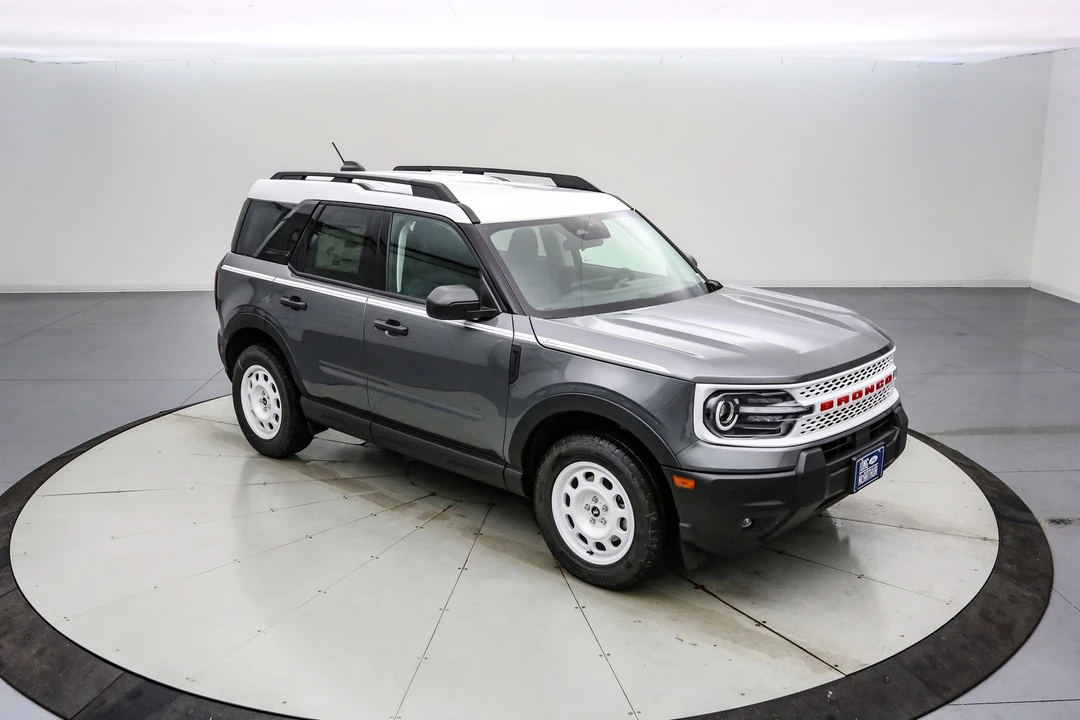 2025 Ford Bronco 6th Gen - Image 2 of 21