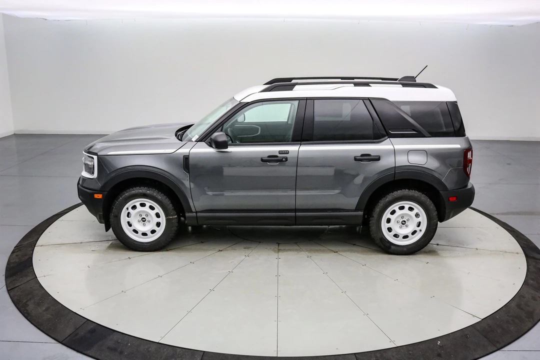 2025 Ford Bronco 6th Gen - Image 8 of 21